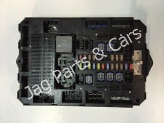 DX23-14B476-AG Front Fuse box
